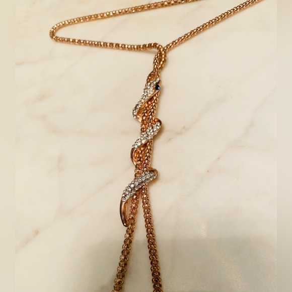 Rhinestone snake necklace 🐍 - Picture 3 of 7